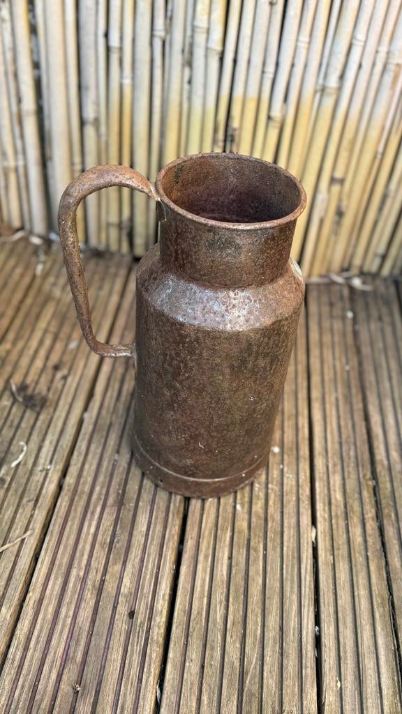 Antieke roestige metalen kan - Tuindecoratie, Tuin en Terras, Tuinbeelden, Ophalen, Gebruikt, Metaal, Overige typen