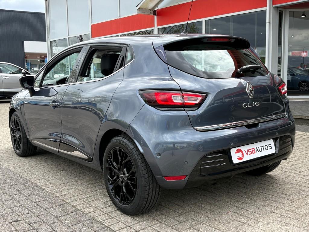 Renault CLIO 0.9 TCE INTENS. FACELIFT HALF-LEER LED NAVIGATI, Voorwielaandrijving, 898 cc, Gebruikt, Met garantie (alle)