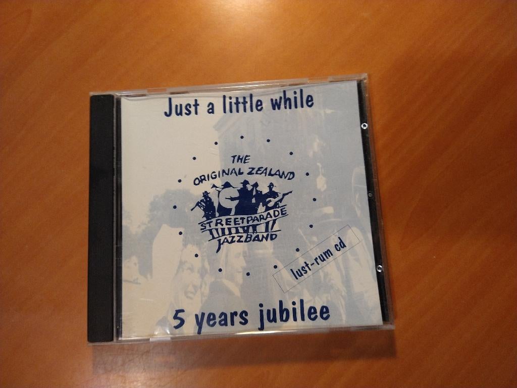 CD The Original Zealand Streetparade Jazzband, Ophalen of Verzenden, 1980 tot heden, Zo goed als nieuw, Jazz