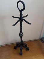 Standaard van een smeedijzeren haardstel., Ophalen, Gebruikt, Vrijstaande haard, Houthaard