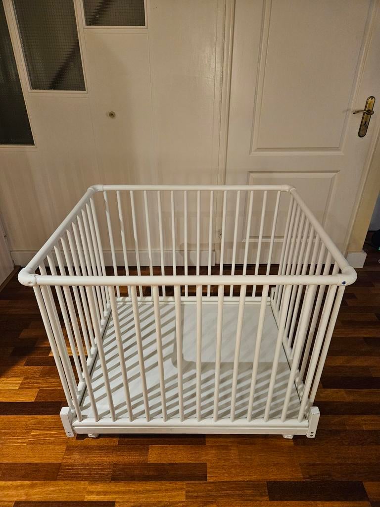 Inklapbare babybox/kinderbox op rollers, Kinderen en Baby's, Boxen, Ophalen, Zo goed als nieuw