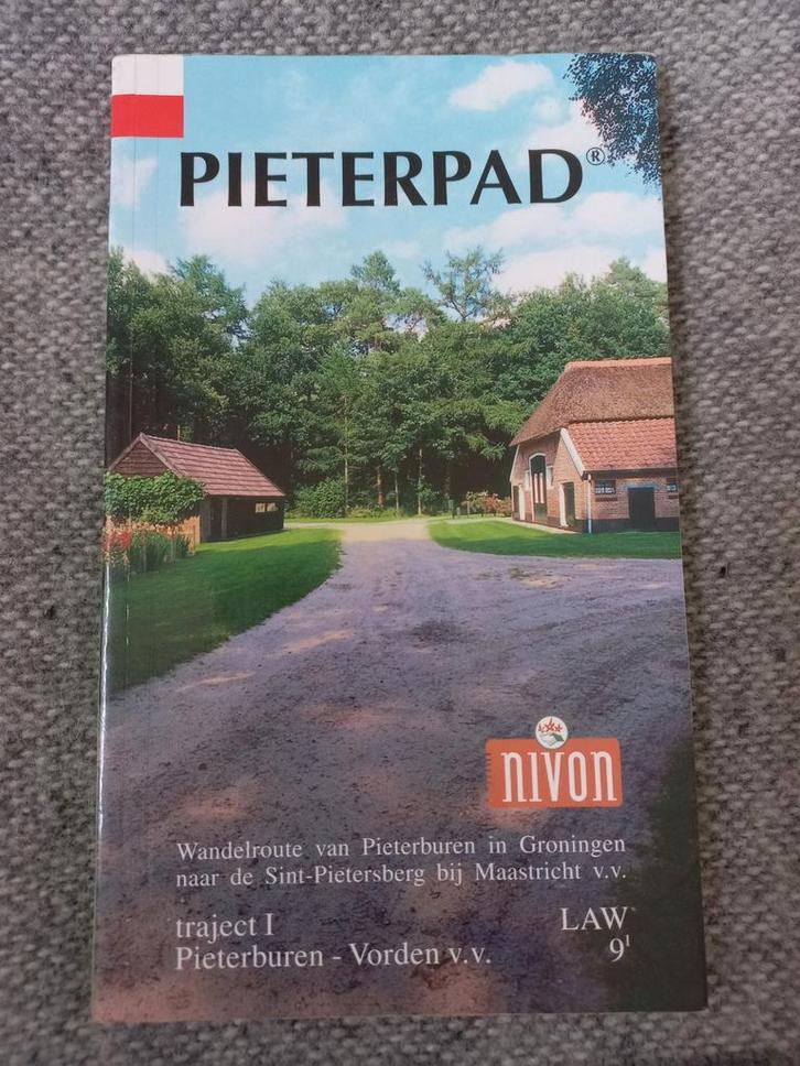 Pieterpad Wandelroute Deel 1 en 2 : Pieterburen -  Maastrich, Boeken, Reisgidsen, Zo goed als nieuw, Fiets- of Wandelgids, Benelux