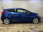 Ford Fiesta 1.6 Sport Unieke uitstraling individual, Auto's, Ford, Gebruikt, 31 €/maand, 4 cilinders, Blauw