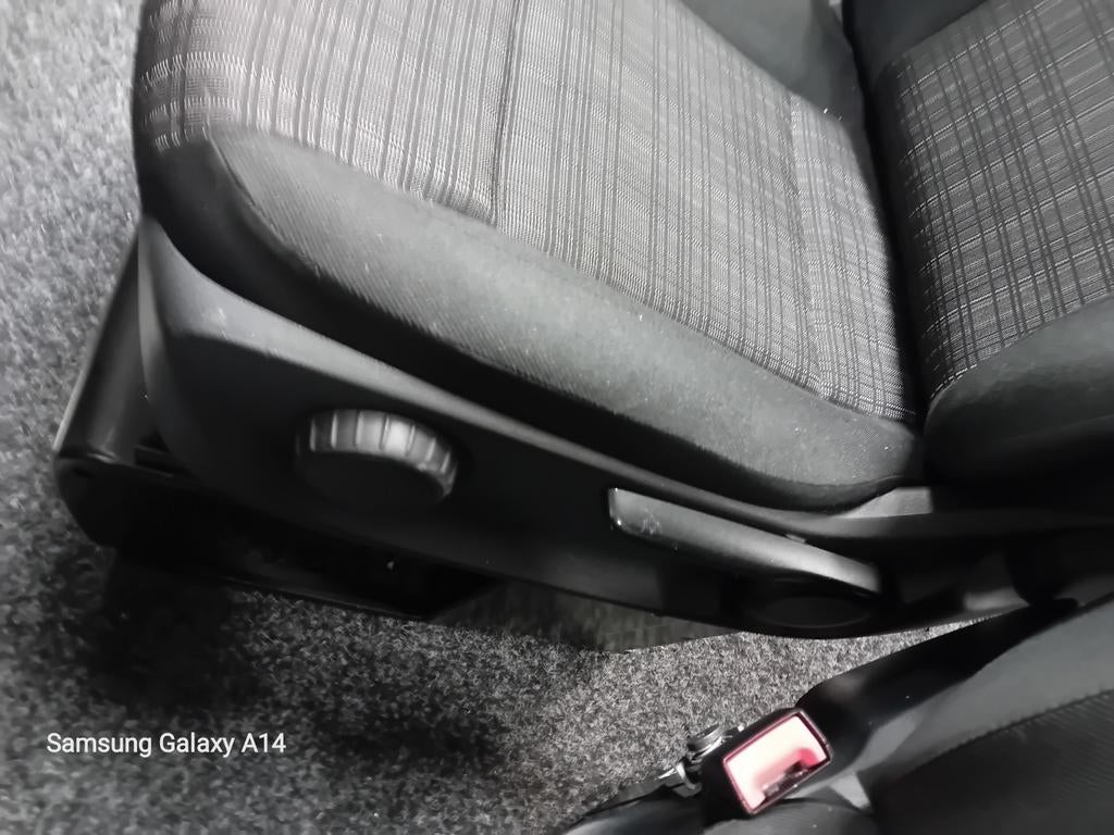 Mercedes Vito Bestuurdersstoel met armsteun - 6 stuks, Ophalen