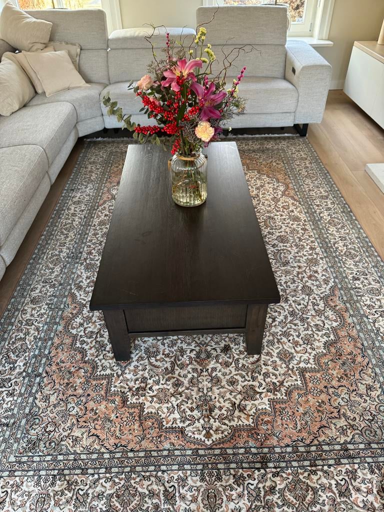 Stijlvolle massief eiken salontafel met lades, Huis en Inrichting, Tafels | Salontafels, 100 tot 150 cm, Zo goed als nieuw, Minder dan 50 cm