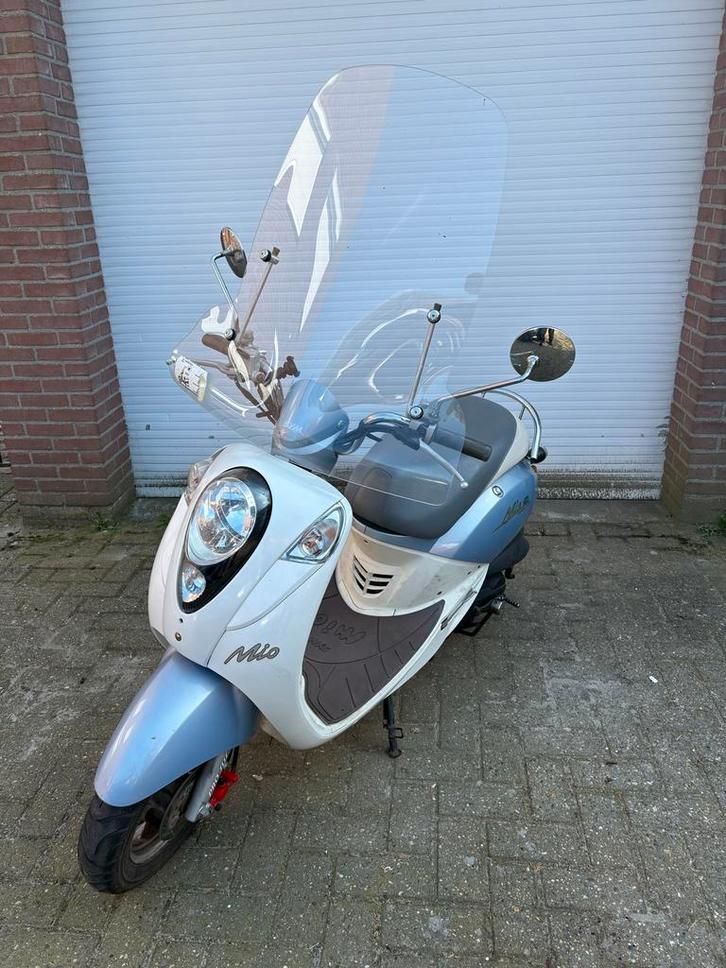 Sym snorscooter, Fietsen en Brommers, Snorfietsen en Snorscooters, Gebruikt, SYM, Benzine, Ophalen