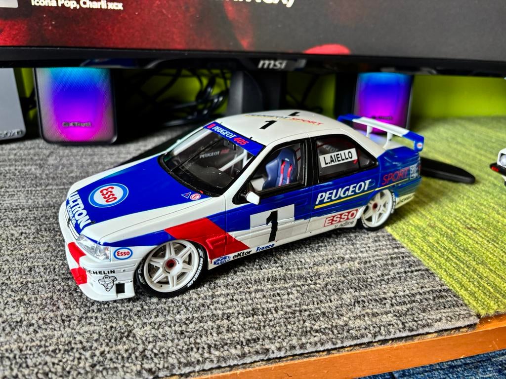 1/18 Peugeot 405 Mi16 super tourisme ottomobile, Ophalen of Verzenden, Gebruikt, Auto, OttOMobile