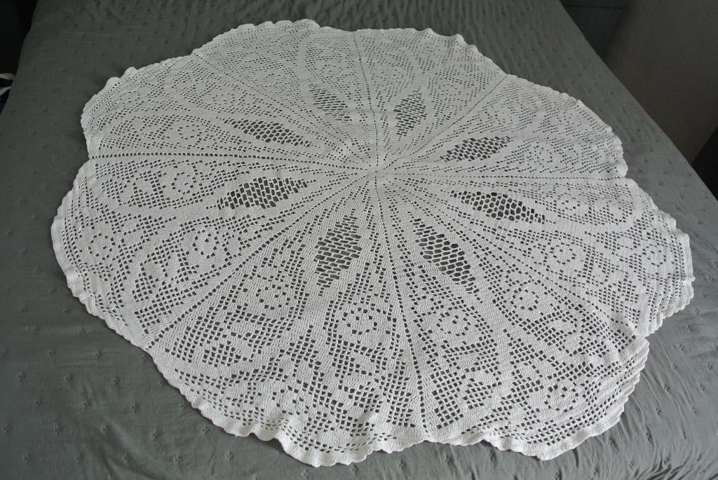 Gehaakt tafelkleed Rond D110 cm, Ophalen of Verzenden, Rond