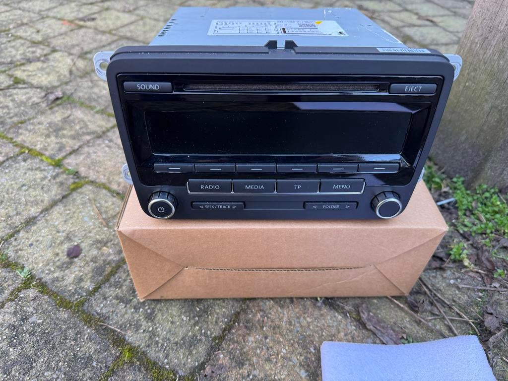 Volkswagen Autoradio RCD 310, Ophalen of Verzenden, Gebruikt
