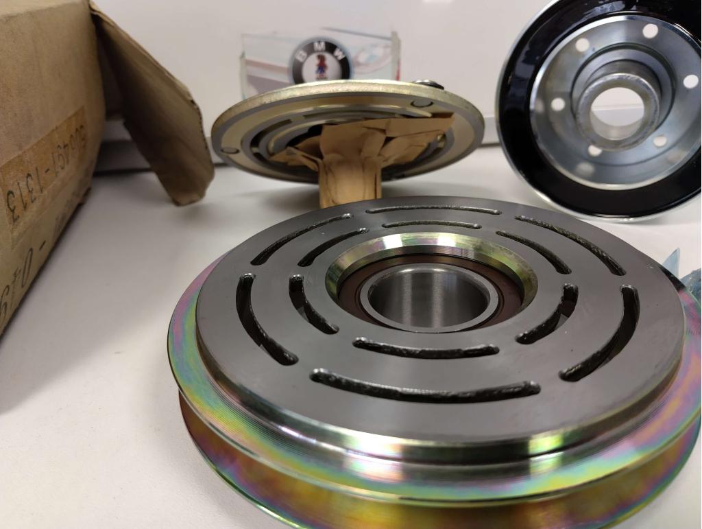 BMW E23 ,E24 /,E28 /,E30 , /E32 /E34 Magneetkoppeling airco, Auto-onderdelen, Airco en Verwarming, BMW, Nieuw, Ophalen of Verzenden