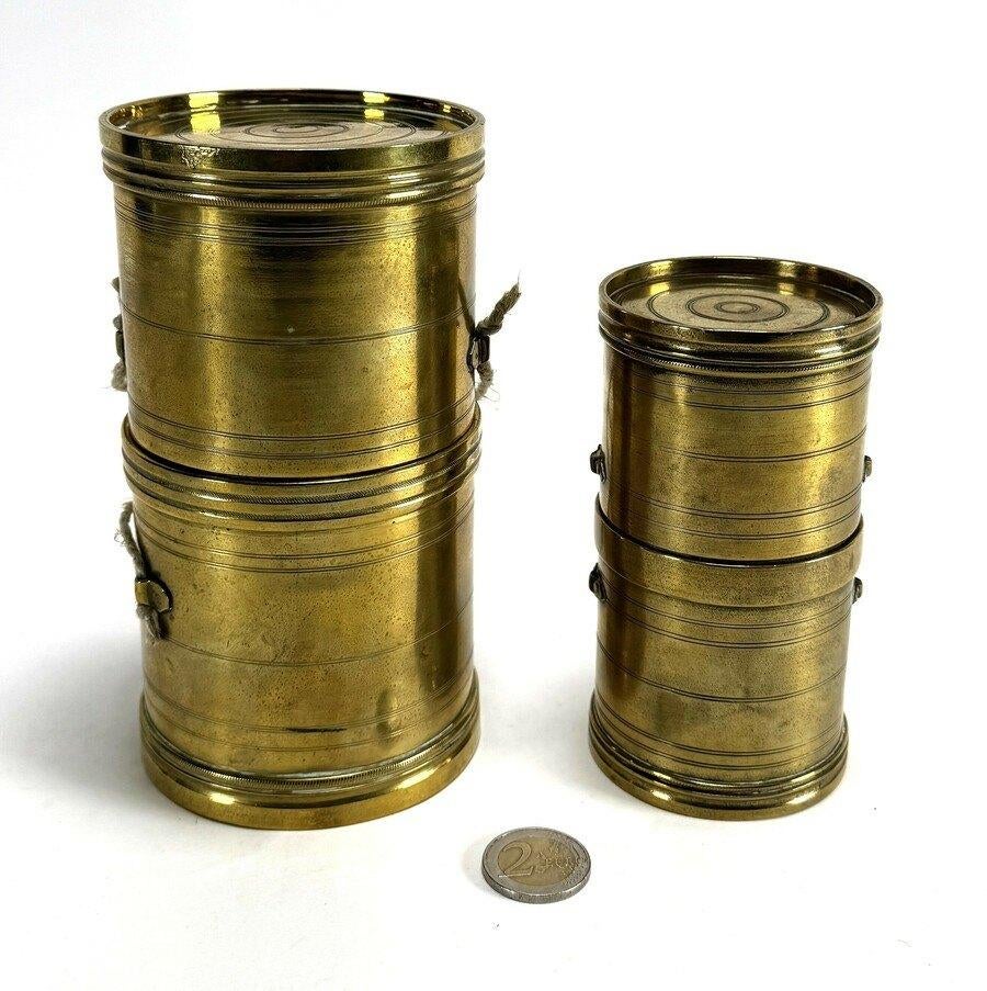 1157. Messing graanbalansen, korenmaten en gewichten, Ophalen of Verzenden