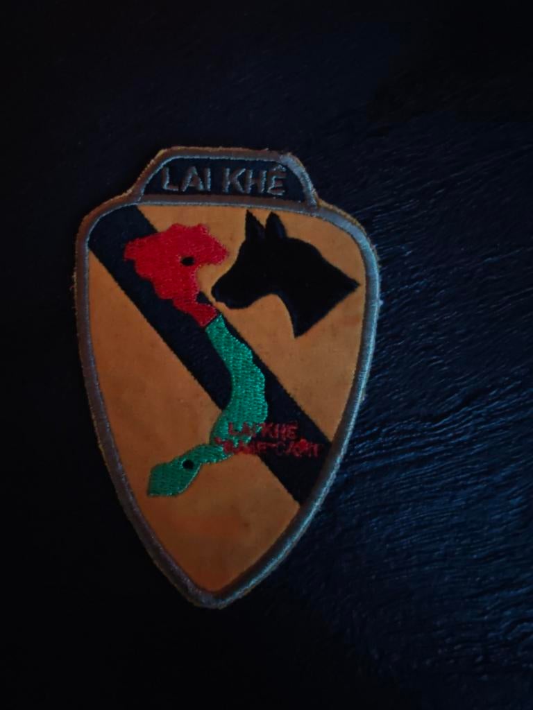 US Army Vietnam 1st Cavalry Division Lai Khe Base Camp III ., Ophalen of Verzenden, Landmacht, Amerika, Embleem of Badge