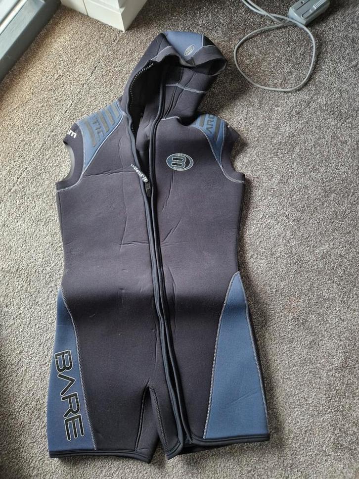 Bare 7mm Neopreen Overpak met Capuchon - Maat L/G, Watersport en Boten, Duiken, Gebruikt, Duikpak, Ophalen of Verzenden