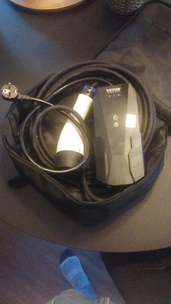 Auto oplader 220V laadpaal met stekker, Auto-onderdelen, Ophalen of Verzenden, Gebruikt, BMW