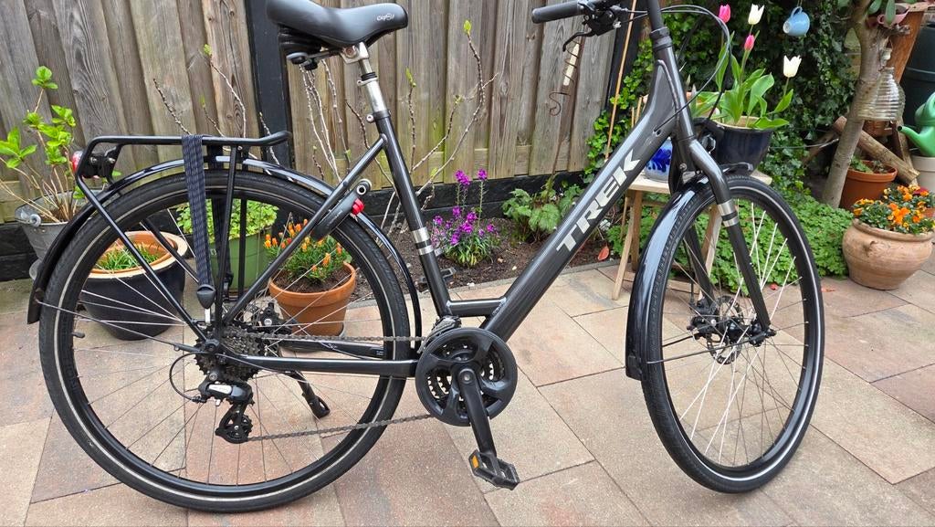 Trek tourfiets, grijs, met 3x7 versnellingen., Fietsen en Brommers, Fietsen | Dames | Damesfietsen, Ophalen of Verzenden, Gebruikt