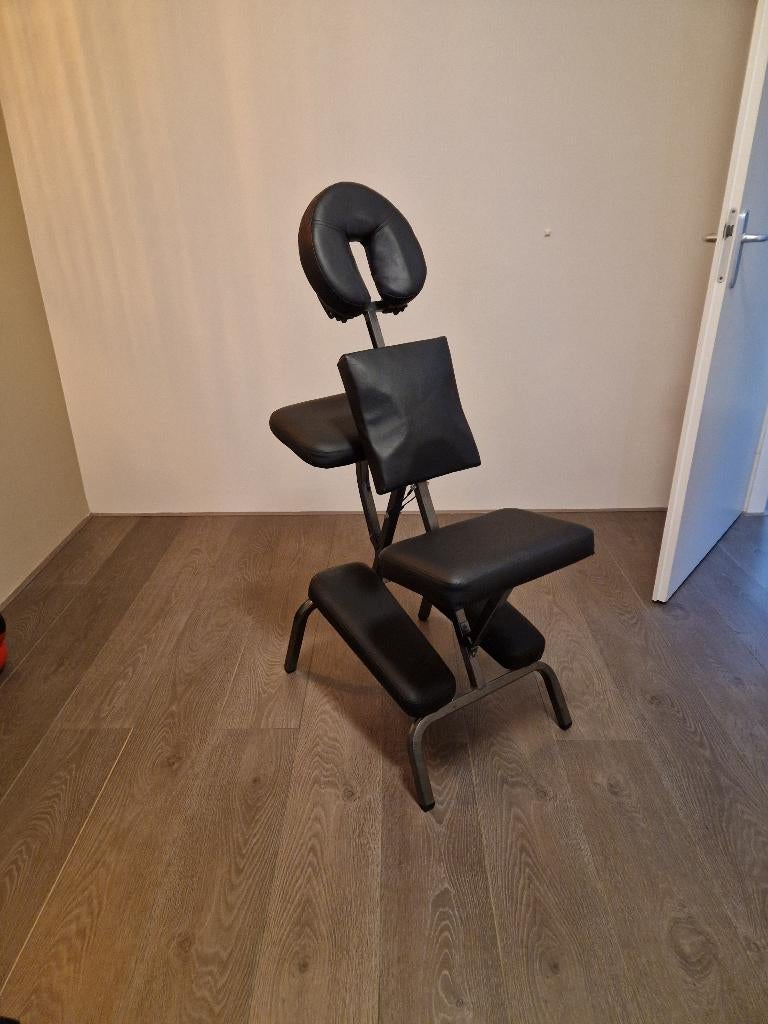 Massagestoel, Ophalen, Zo goed als nieuw, Massagestoel of Kussen