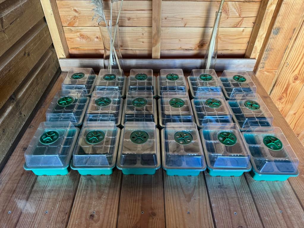 Kweekbakjes met deksel - zaaien en stekken - moestuin, Tuin en Terras, Kweekspullen, Ophalen of Verzenden, Zo goed als nieuw