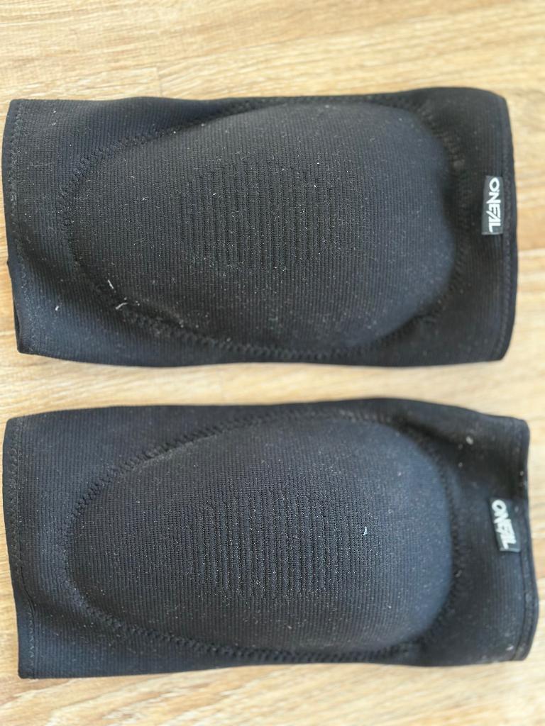 O'Neal Knee Cups - Comfortabele Kniebeschermers, Ophalen of Verzenden, Zo goed als nieuw, Bescherming