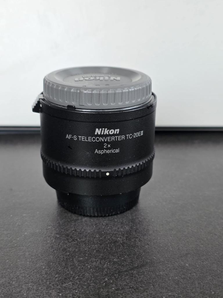 Teleconverter Nikon AF-S TC-20EIII, Ophalen of Verzenden, Zo goed als nieuw, Telelens, Zoom