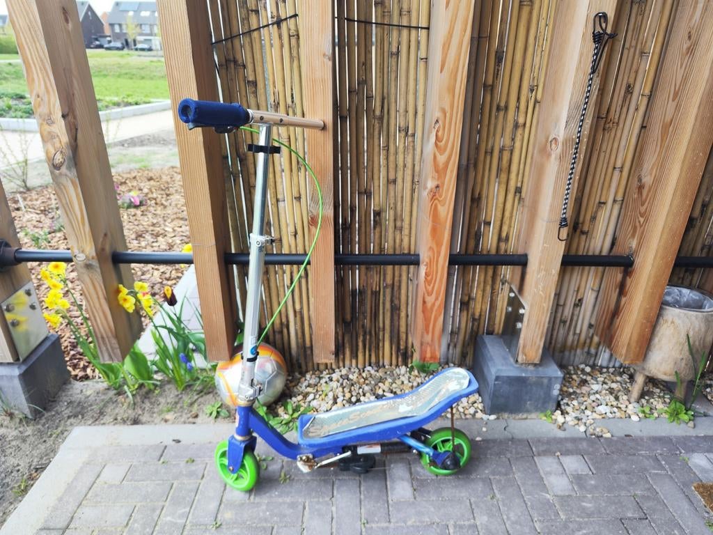 Blauwe Space scooter junior step met groene wielen, Fietsen en Brommers, Ophalen, Gebruikt, Gewone step, Space Scooter