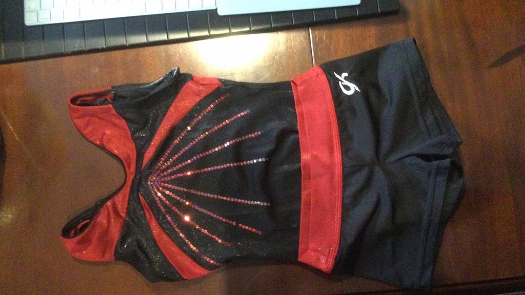 Turnpakjes  4x, Kindermaat 122 t/m 140, Ophalen, Zo goed als nieuw, Turnpak(je)