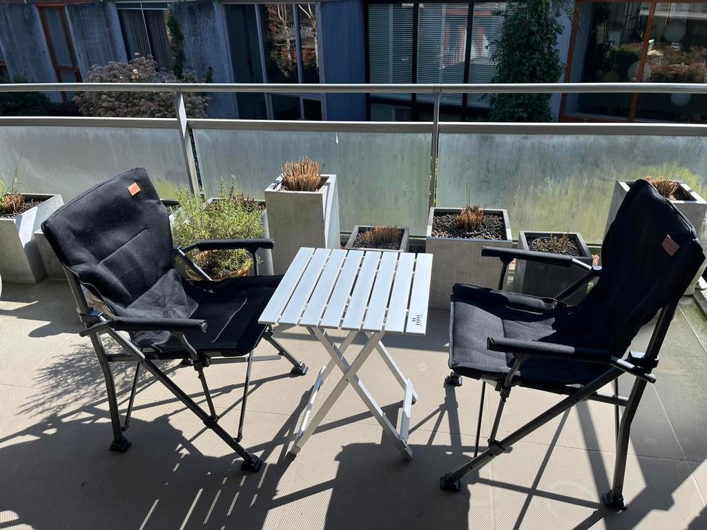 Twee comfortabele campingstoelen en een tafeltje, Ophalen, Zo goed als nieuw, Campingstoel