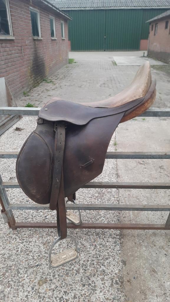 2 gratis pony/paardenzadels + zadeldek!, Dieren en Toebehoren, Ophalen of Verzenden, Gebruikt, Bruin