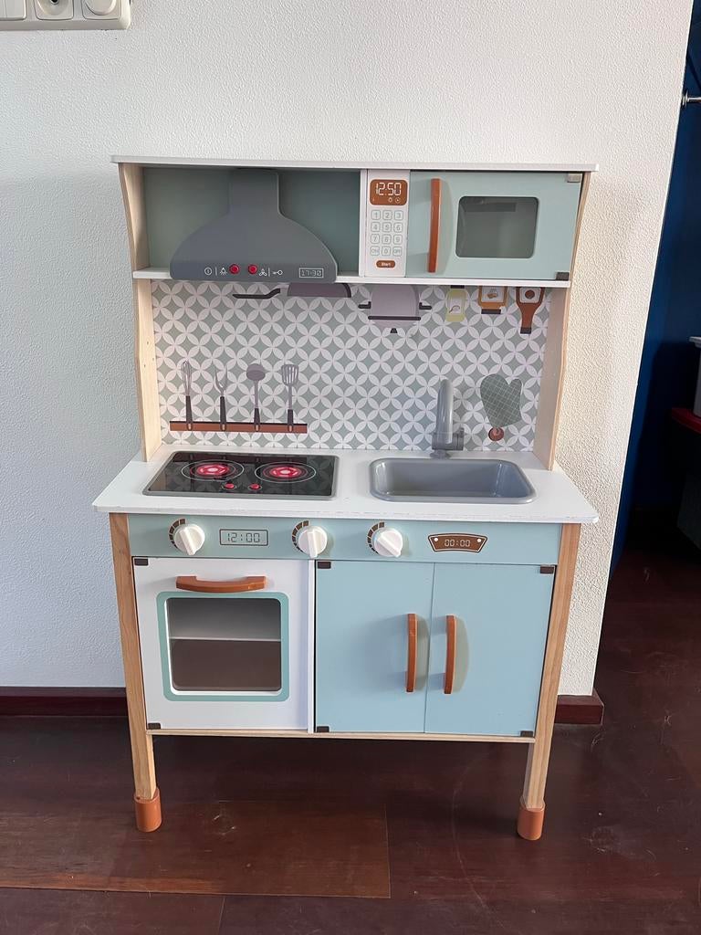 Houten speelkeuken met magnetron en afzuigkap, Ophalen, Gebruikt, Hout, Speelkeuken