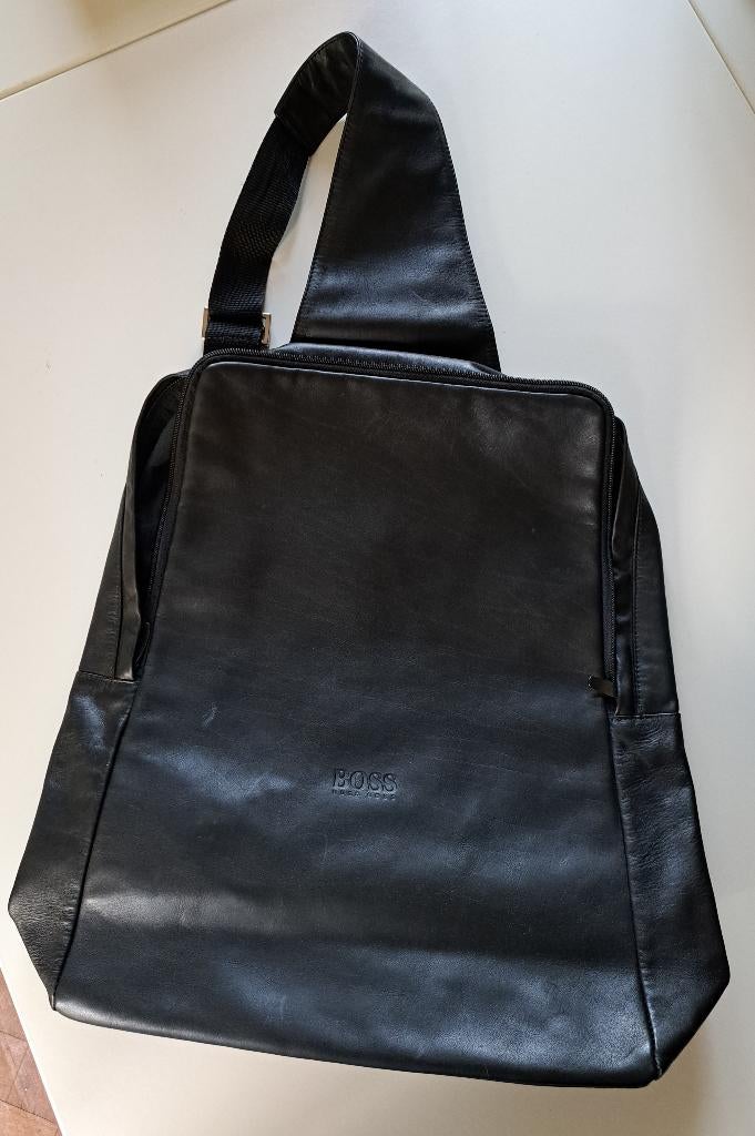 Hugo Boss leren rugzak, Ophalen of Verzenden, Zo goed als nieuw, Overige merken, 30 tot 45 cm