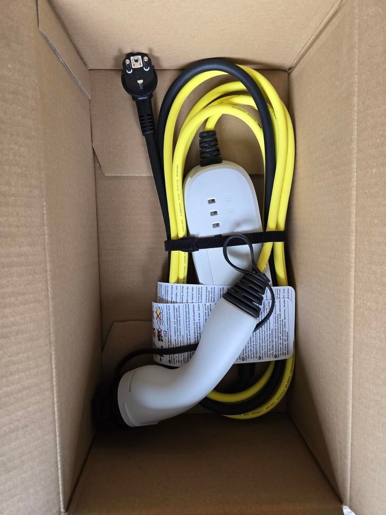 Audi e-tron 55 Laadkabel Set (220V & Laadpaal) - Nieuw, Ophalen of Verzenden, Nieuw, Laadkabel