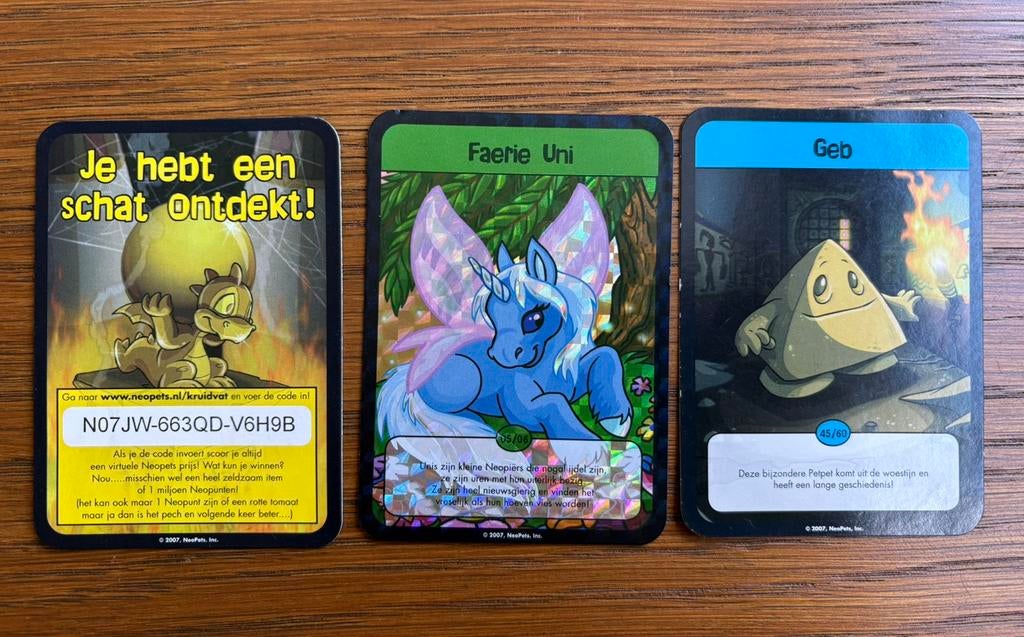 Neopets verzamelkaarten 2007, Ophalen of Verzenden, Gebruikt