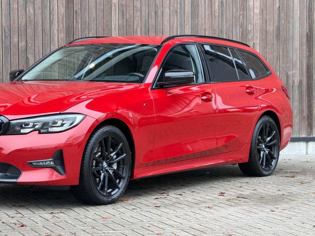 BMW 3-serie Touring 330i High Executive / UITSTRALINGSAUTO /, Auto's, BMW, Automaat, 1998 cc, Gebruikt, 4 cilinders