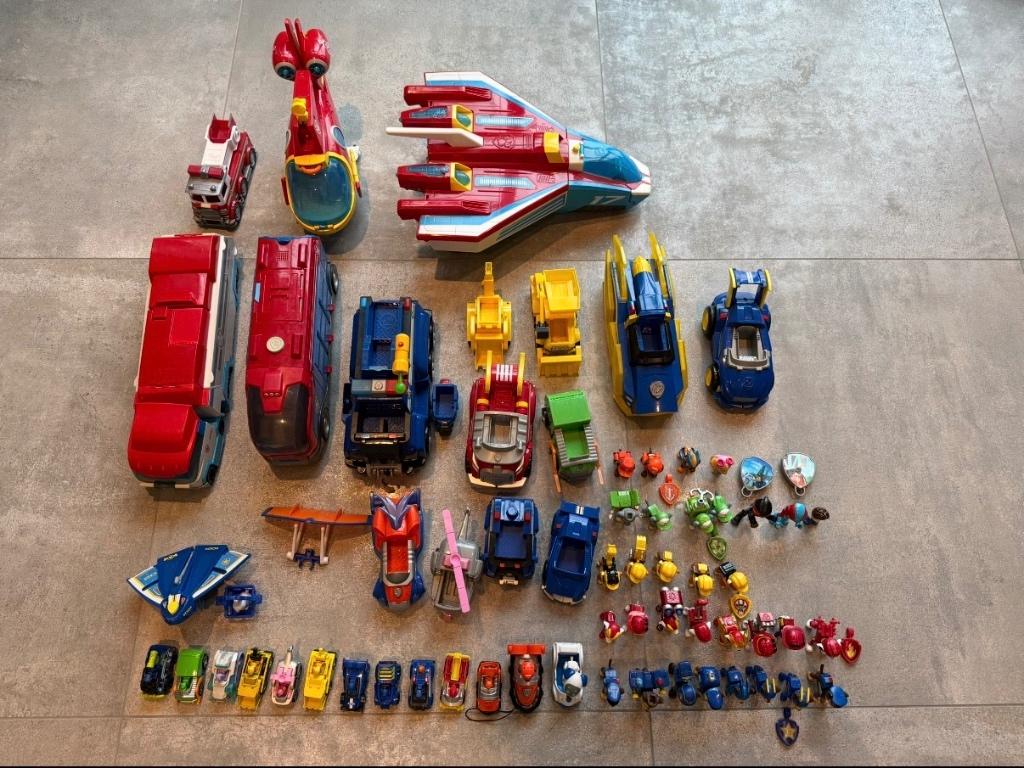 Heel veel PAW Patrol!, Kinderen en Baby's, Speelgoed | Actiefiguren, Ophalen of Verzenden, Zo goed als nieuw