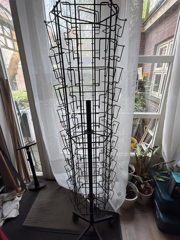 Zwart metalen kaartenrek op wieltjes, Ophalen of Verzenden, Gebruikt