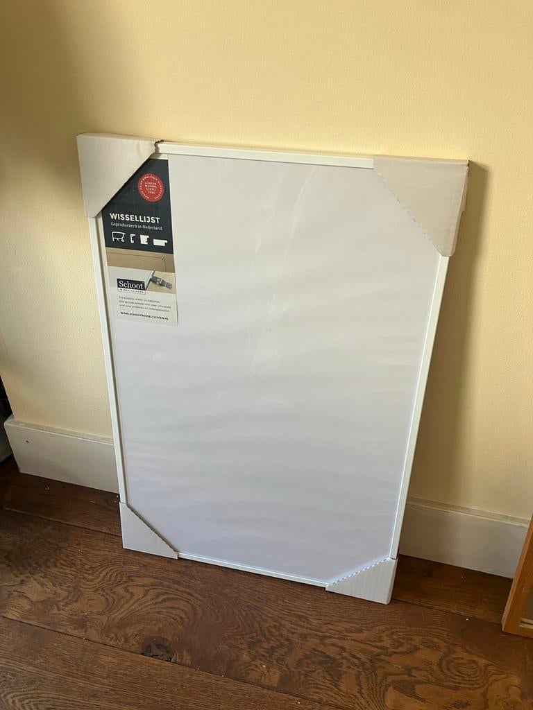 Twee nieuwe witte aluminium wissellijsten, Huis en Inrichting, Woonaccessoires | Lijsten, Ophalen, Minder dan 50 cm, 50 tot 75 cm