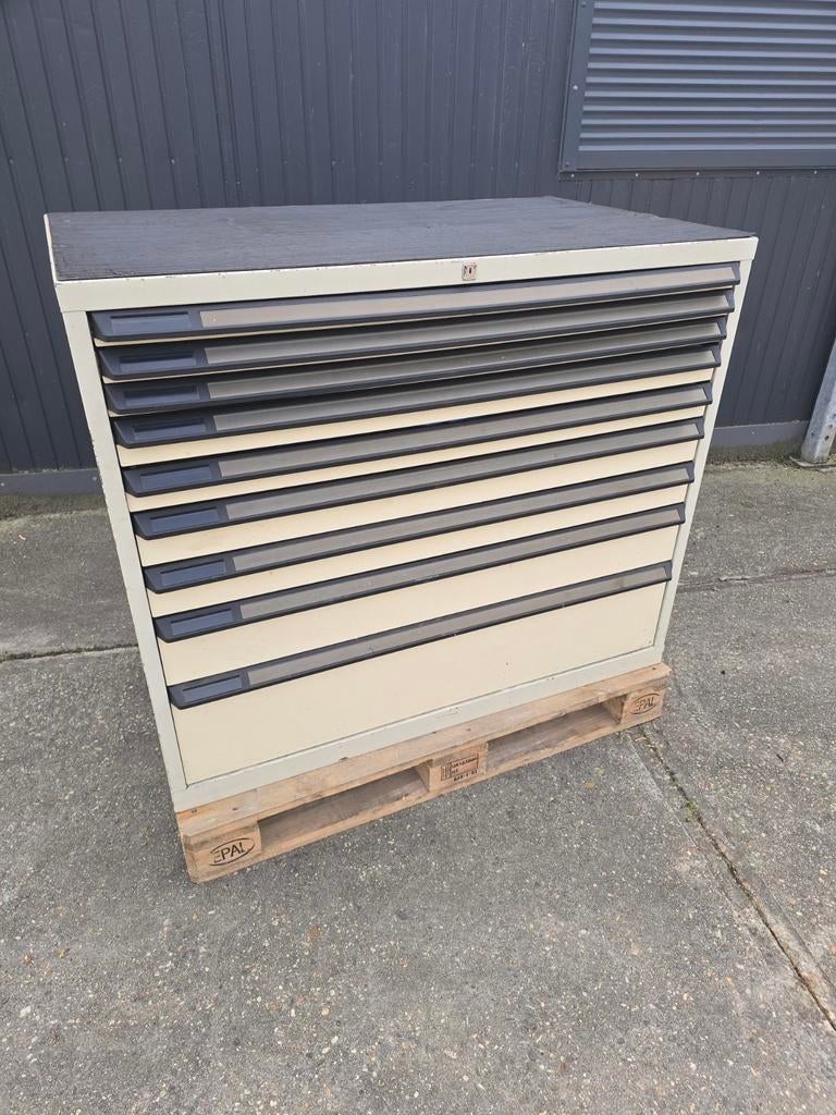 Werkplaats ladenkast lista bott machines inrichting, Ophalen