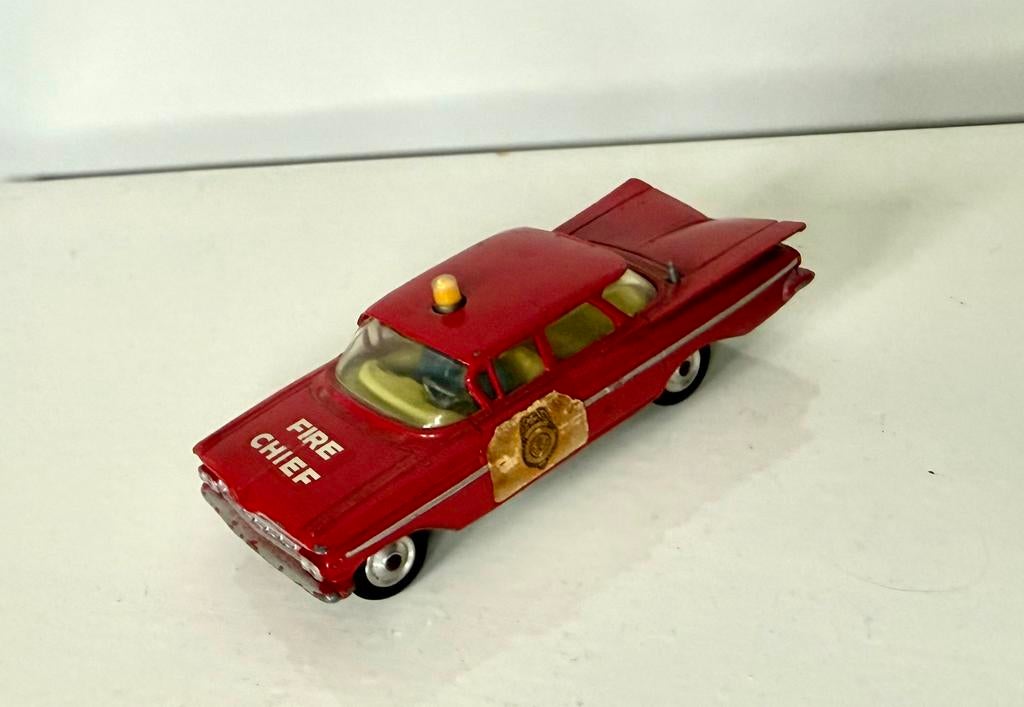 Corgi Toys Chevrolet Impala Fire Chief, Verzenden, Zo goed als nieuw, Auto, Corgi