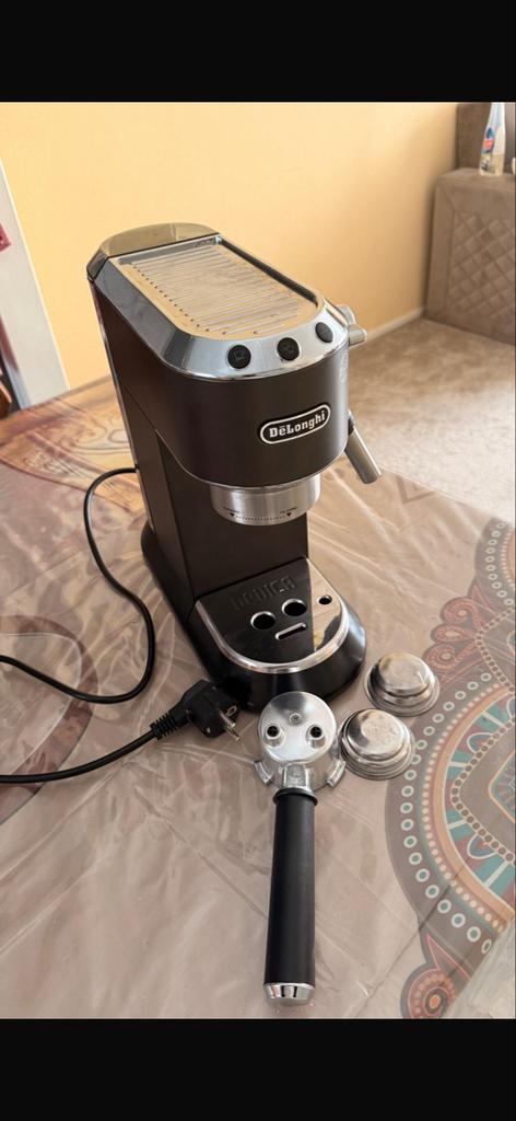 DeLonghi espressomachine, Witgoed en Apparatuur, Koffiezetapparaten, Espresso apparaat, Nieuw, Gemalen koffie, Ophalen