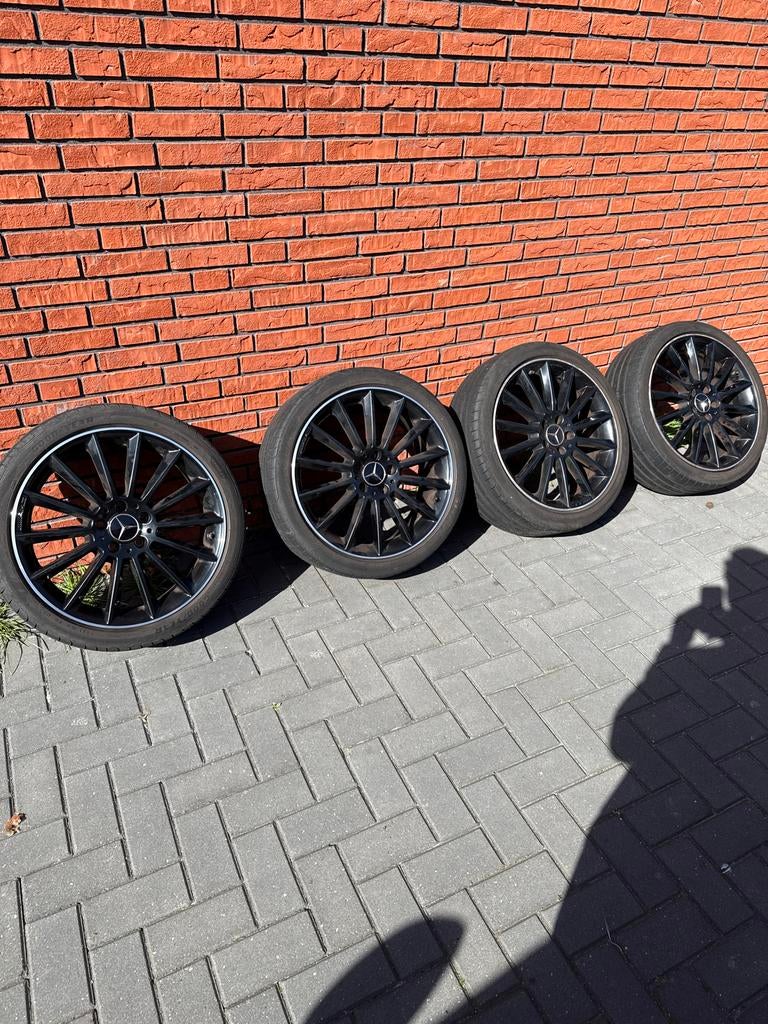 Mercedes W177 Velgen met Zomerbanden 225/40R19 A1774014200, Auto-onderdelen, Banden en Velgen, Gebruikt, Banden en Velgen, Personenwagen