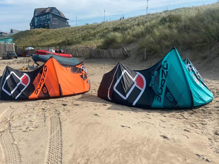 Kites en bar Ozone (8 + 11 meter), Watersport en Boten, Kitesurfen, Gebruikt, Geen board, Ophalen