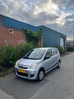 Daihatsu Cuore 1.0 5D 2007 Grijs - NIEUWE APK, Voorwielaandrijving, Stof, 600 kg, Zwart