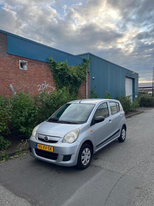 Daihatsu Cuore 1.0 5D 2007 Grijs - NIEUWE APK, Auto's, Daihatsu, Particulier, Cuore, Airbags, Bluetooth, Radio, Spraakbediening