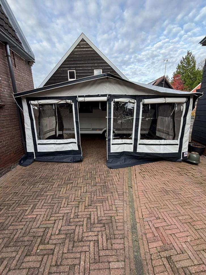 Te koop voorseizoen tent maat 11, Caravans en Kamperen, Tenten, Zo goed als nieuw, Ophalen