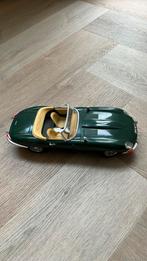 Burago jaguar E 1961, Hobby en Vrije tijd, Modelauto's | 1:18, Ophalen of Verzenden, Zo goed als nieuw, Bburago