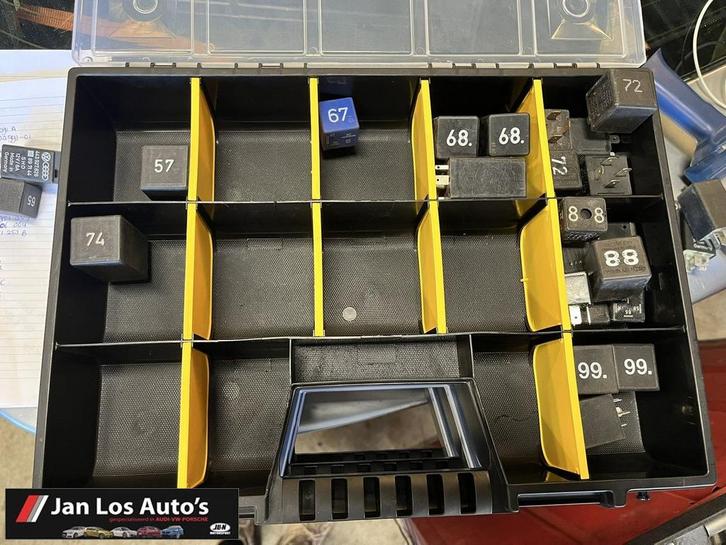 Verschillende Relais Audi VW 53-99, Auto-onderdelen, Elektronica en Kabels, Gebruikt, Ophalen of Verzenden