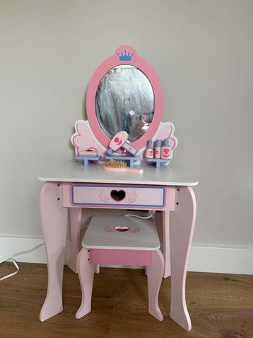 Kaptafeltje beschikbaar voor biedingen