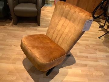 Fauteuil  2x  beschikbaar voor biedingen