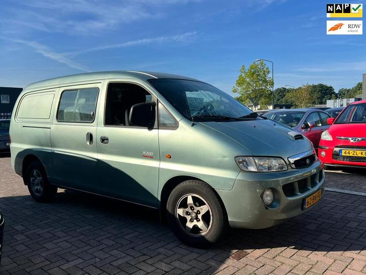 Hyundai H 200 2.5 CRDi Luxe lang DC 5 ZITS/AIRCO, Auto's, Bestelauto's, Bedrijf, Te koop, Airconditioning, Centrale vergrendeling