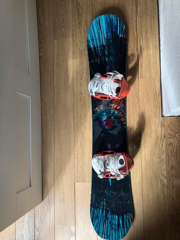 Burton snowboard inclusief bindingen beschikbaar voor biedingen