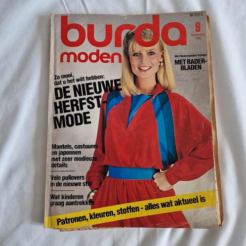 Burda september 1982 modetijdschrift kledingpatronen vintage, Hobby en Vrije tijd, Kledingpatronen, Zo goed als nieuw, Vrouw, Burda